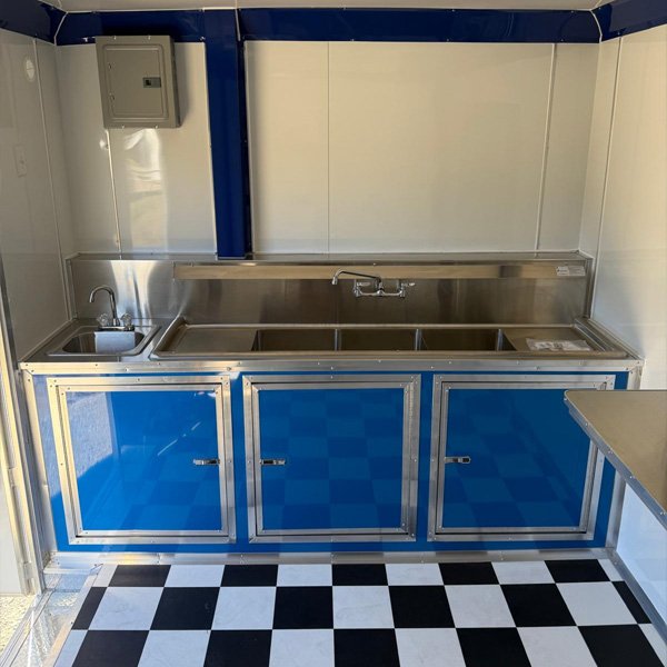 Custom trailer build manufacturing